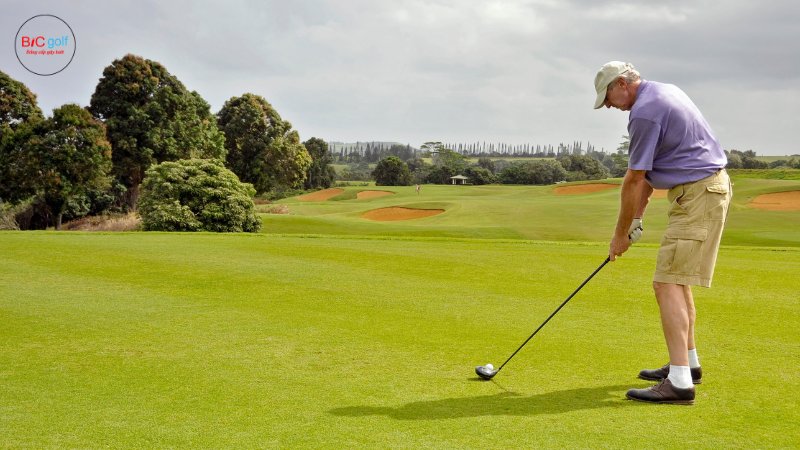 cách cầm gậy golf tay trái chuẩn