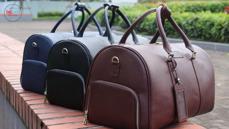 Có nên mua túi đựng quần áo golf