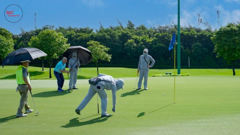 Những điều thú vị tại sân golf Long Biên